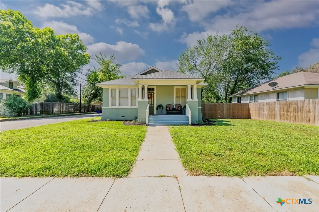 626 Saint Vincent Street, Gonzales, TX 78629 - #1