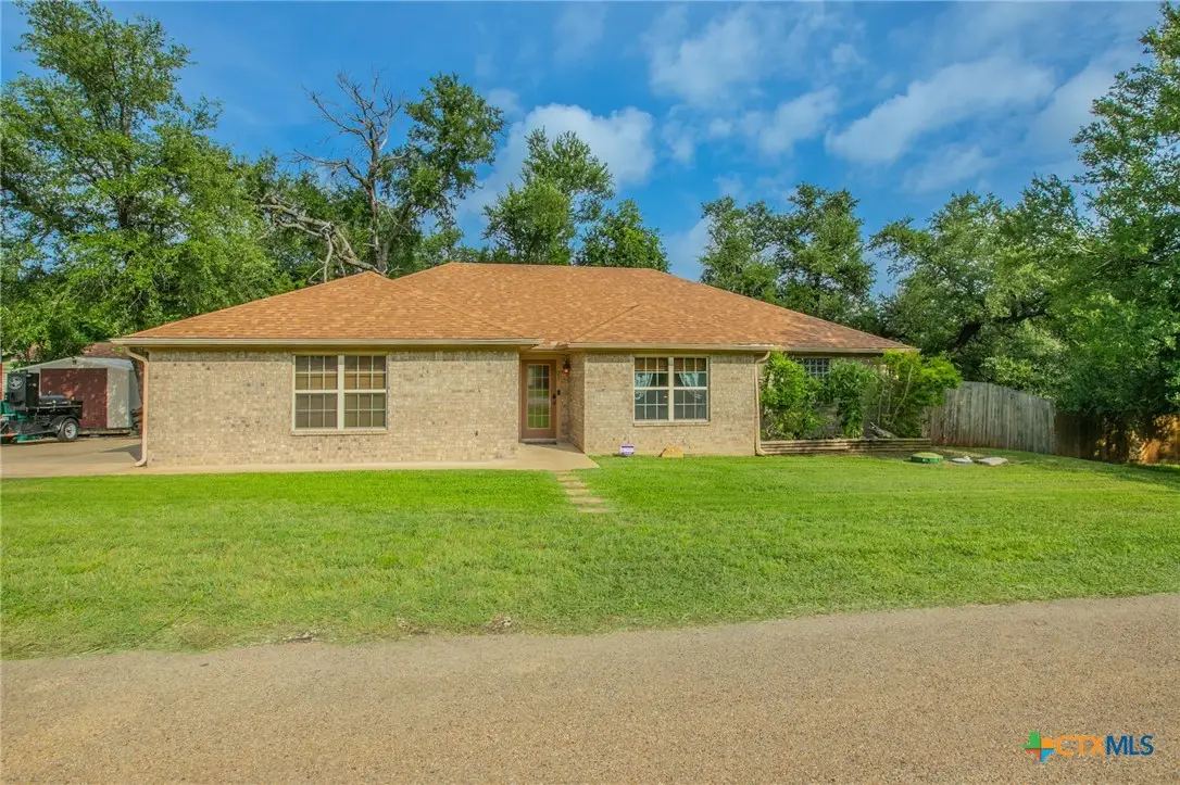 27 S Sherwood Drive, Belton, TX 76513 - #1