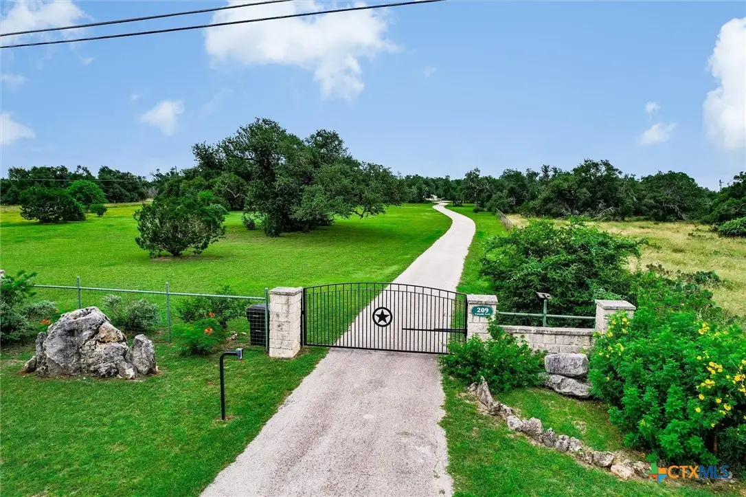 209 Cascade Trail, San Marcos, TX 78666 - #1