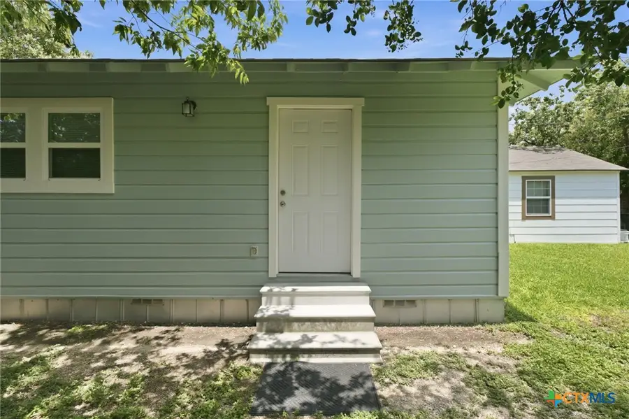 618 E Ireland Street, Seguin, TX 78155 - #3