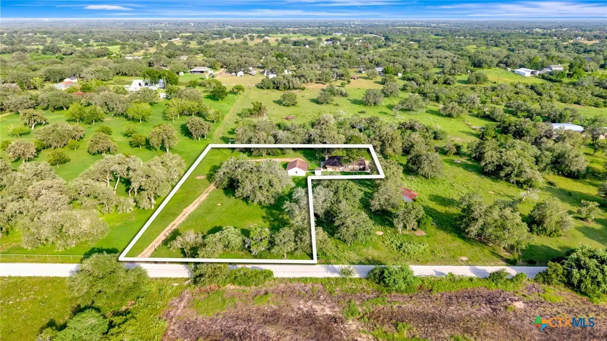 175 Albrecht Road, Victoria, TX 77905 - #1