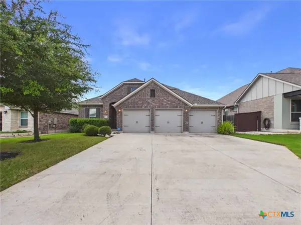 520 Academy Oaks Drive, San Marcos, TX 78666