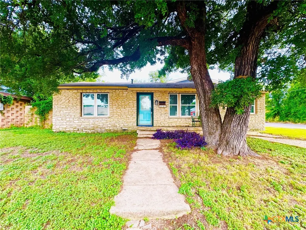 2402 Oak Drive, Gatesville, TX 76528 - #1