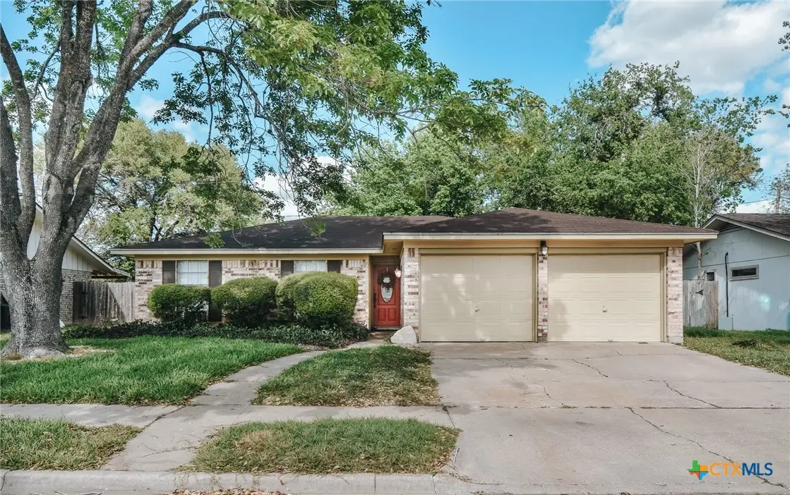 106 Hickory Knoll Street, Victoria, TX 77901 - #1
