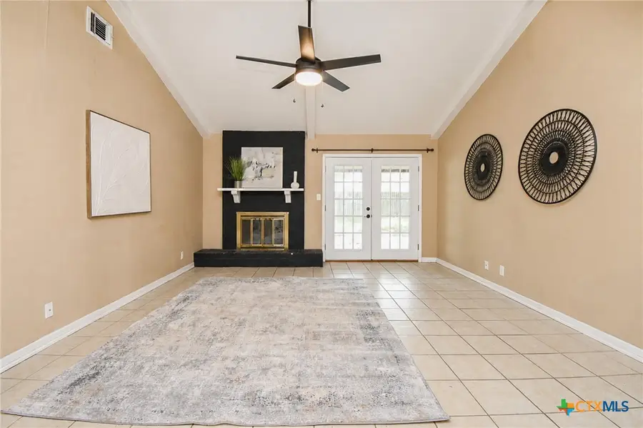 106 Hickory Knoll Street, Victoria, TX 77901 - #2