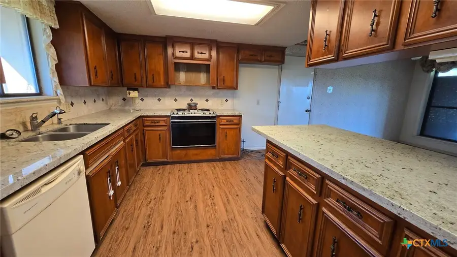 996 Carefree Drive, Victoria, TX 77905 - #3