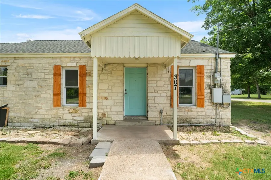 307 Crockett Street, Holland, TX 76534 - #2