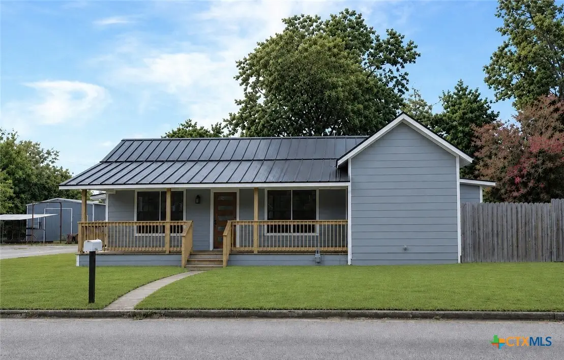 800 N Fannin Avenue, Cameron, TX 76520 - #1
