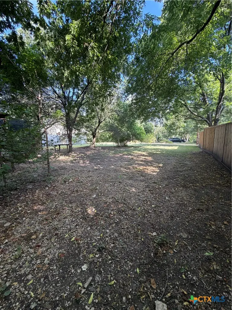 5465 E Lakeshore Drive, Belton, TX 76513 - #2