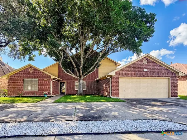 504 Colony Creek Drive, Victoria, TX 77904