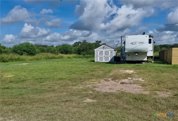 405 W 2nd Street, Nordheim, TX 78141
