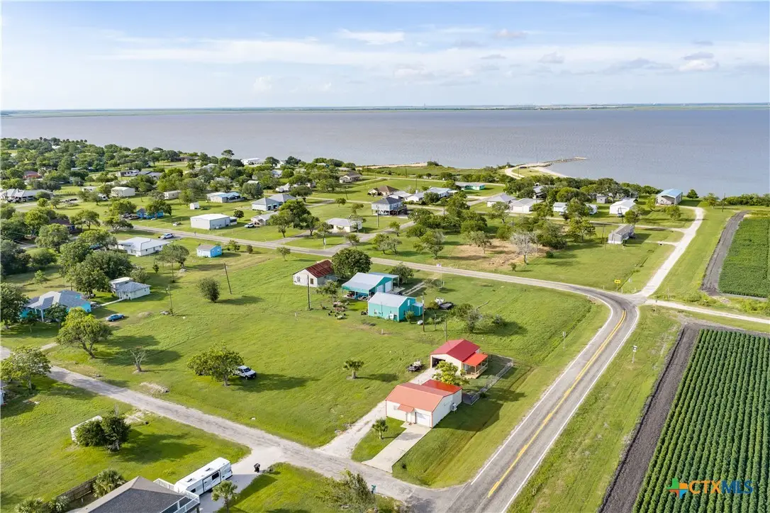 101 Proctor Street, Austwell, TX 77950 - #1
