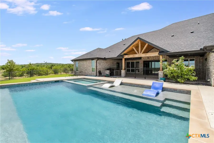 13428 Knob Hill Road, Rogers, TX 76569 - #2