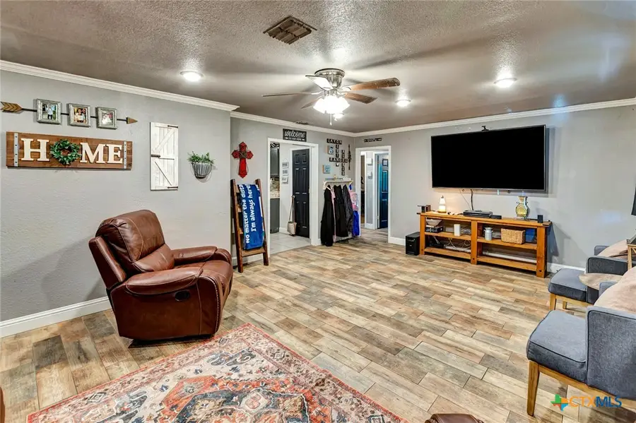 1518 Bonham Drive, Victoria, TX 77901 - #3