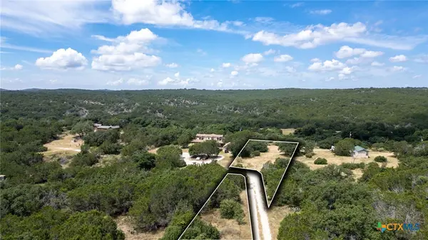 424 Cliff View Road, Lampasas, TX 76550