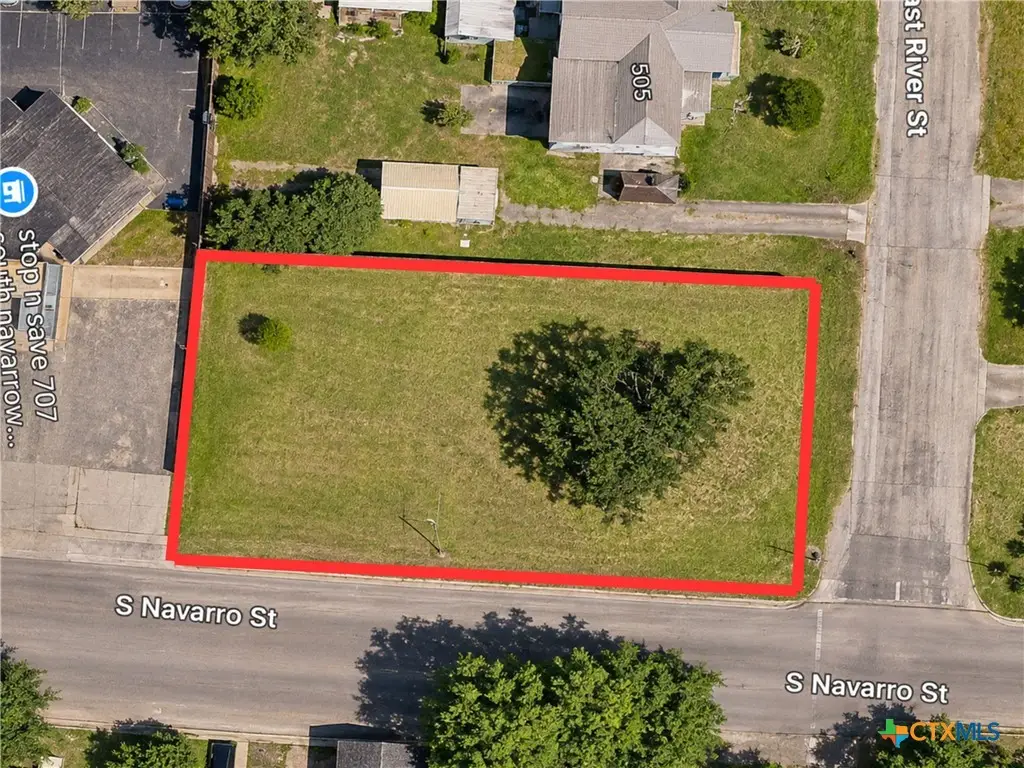 507 E River Street, Victoria, TX 77901 - #1