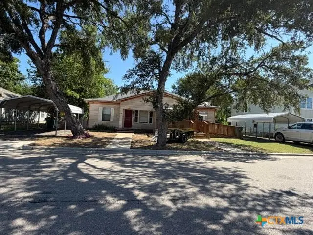 620 E 8th Avenue, Belton, TX 76513 - #1