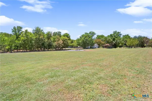 22712 N 12th Street, Buckholts, TX 76518