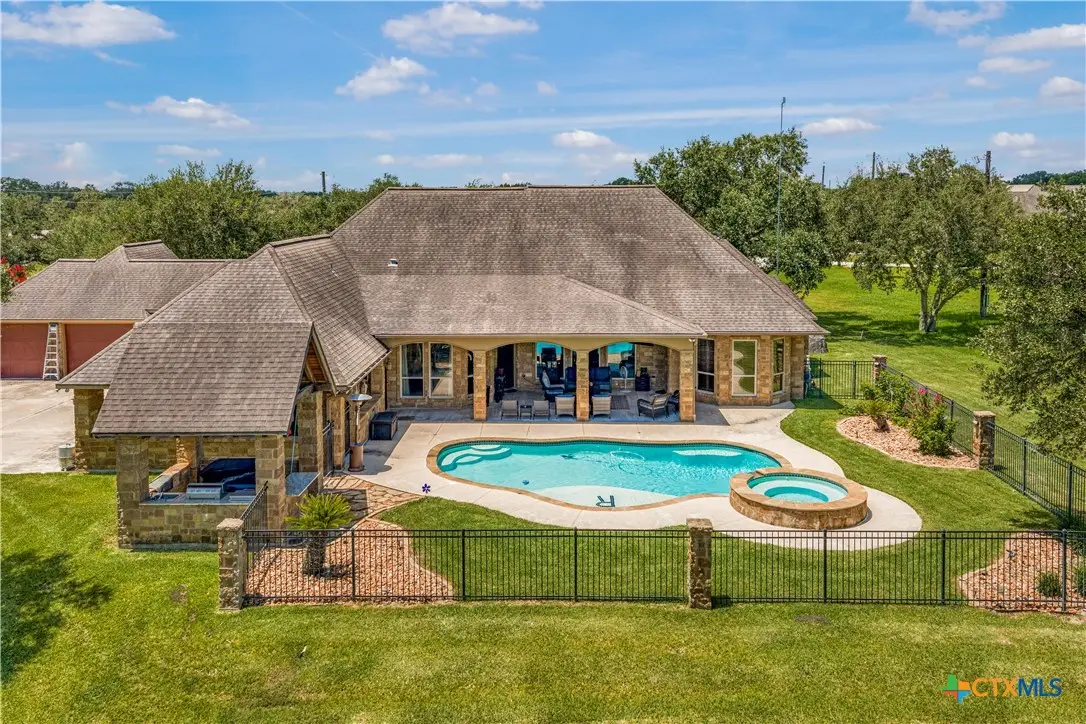 178 Juniper Trail, Yoakum, TX 77995 - #1