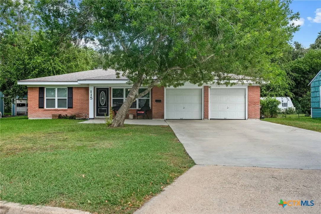 115 Burnet Street, Port Lavaca, TX 77979 - #1