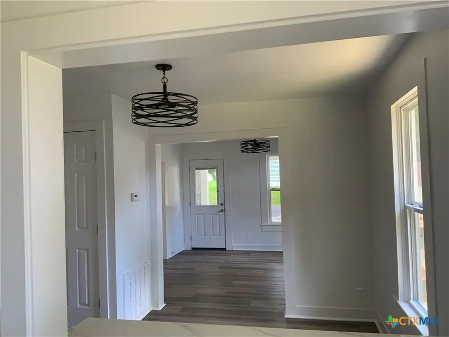 702 S William Street, Victoria, TX 77901 - #3