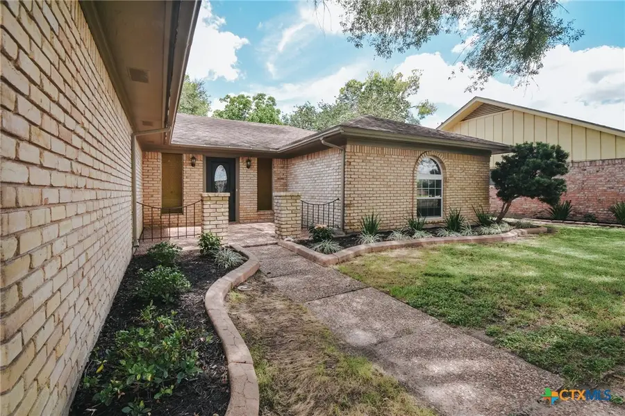 206 Gettysburg Drive, Victoria, TX 77904 - #2