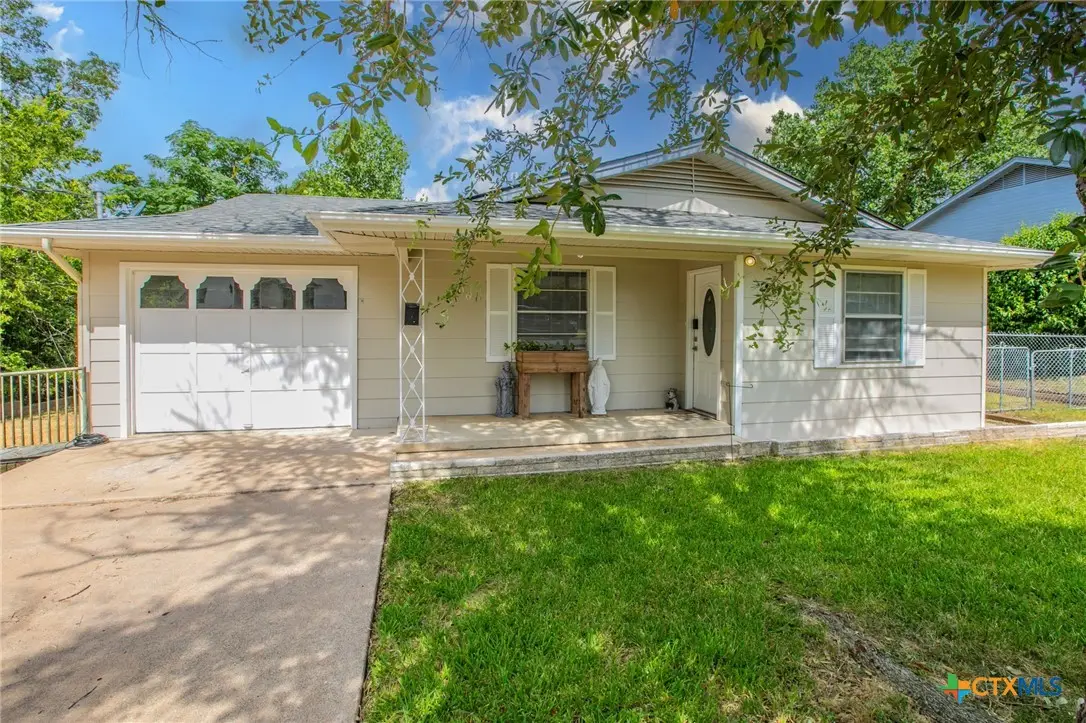 306 Fennimore Street, Gatesville, TX 76528 - #1