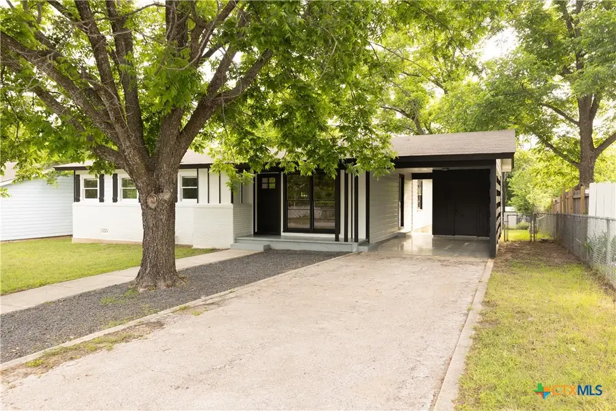 22 Steele Street, Lampasas, TX 76550 - #2
