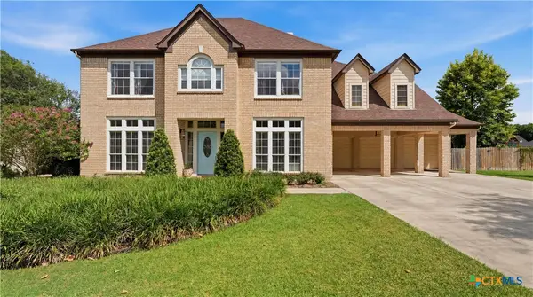 257 Las Brisas Boulevard, Seguin, TX 78155