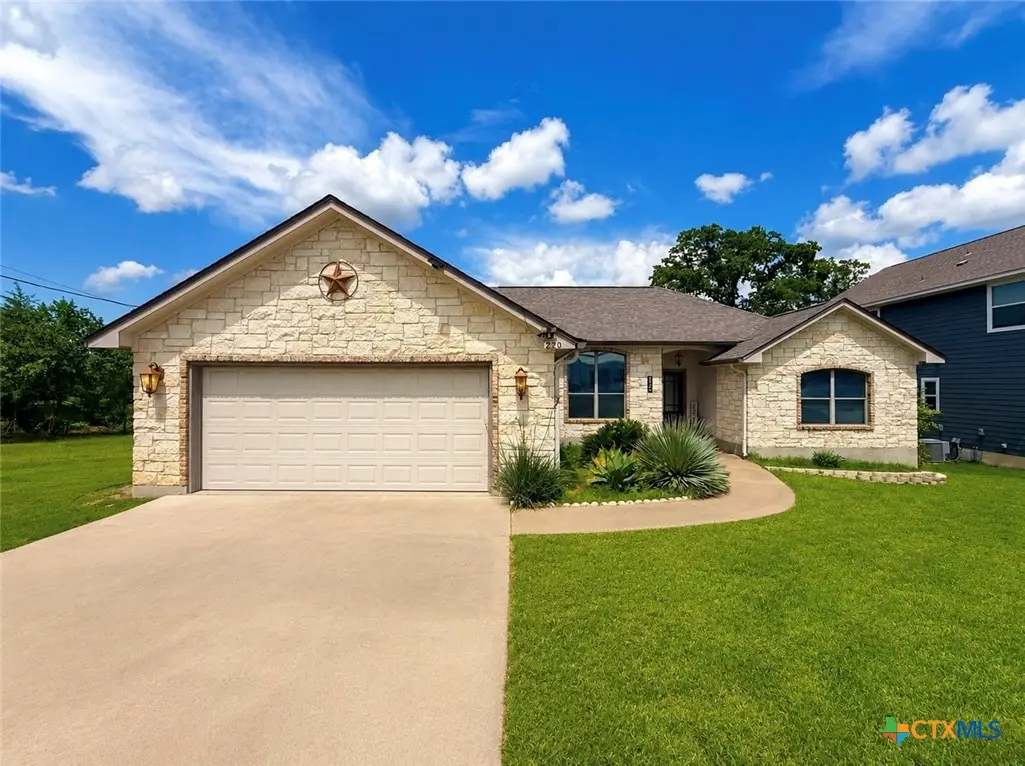 220 Ulupau Circle, Bastrop, TX 78602 - #1