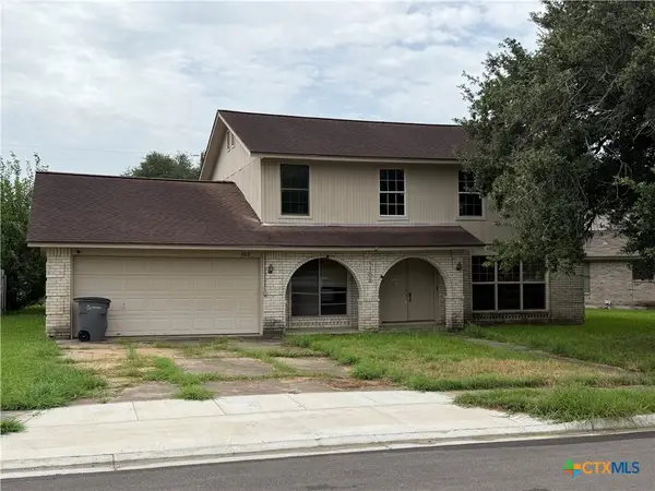 1103 Westwood Street, Victoria, TX 77901