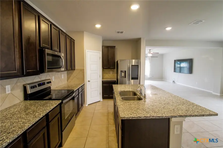 4705 Cambridge Park, Converse, TX 78109 - #3
