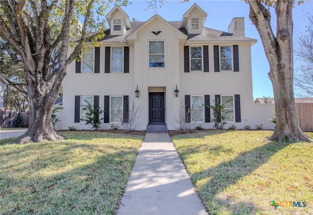 303 Turtle Rock Drive, Victoria, TX 77904 - #1