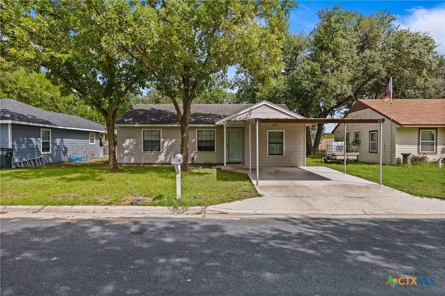 205 Sandra Street, Edna, TX 77957 - #2