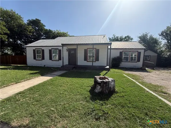 103 S Walnut Street, Lampasas, TX 76550