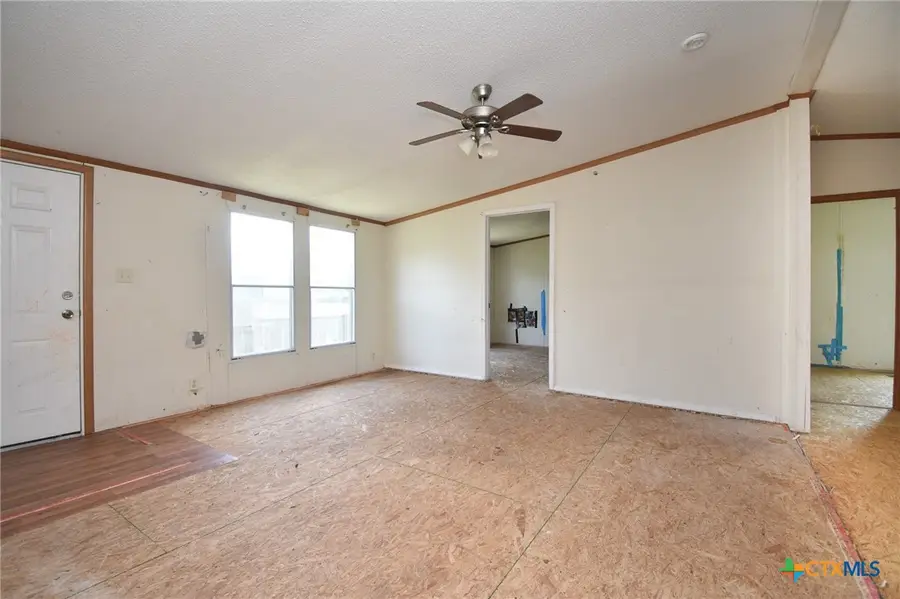 811 E Mesquite Lane, Victoria, TX 77901 - #2
