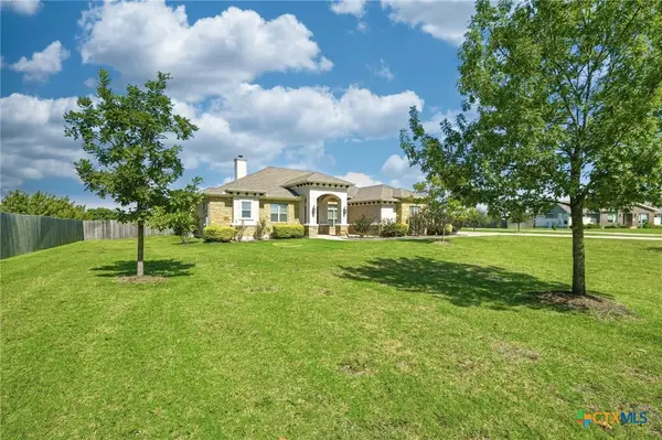 120 W Vienna Drive, Hutto, TX 78634