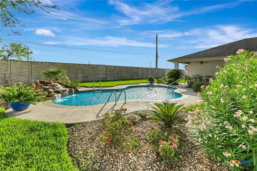 109 Ridge View, Victoria, TX 77904 - #2