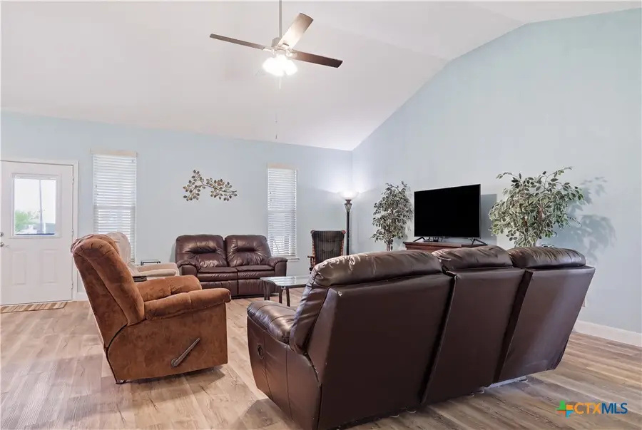 200 Bella Vista Street, Victoria, TX 77905 - #3