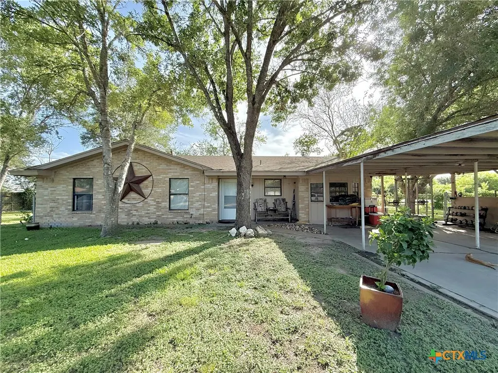 1209 Cobb Street, Edna, TX 77957 - #1