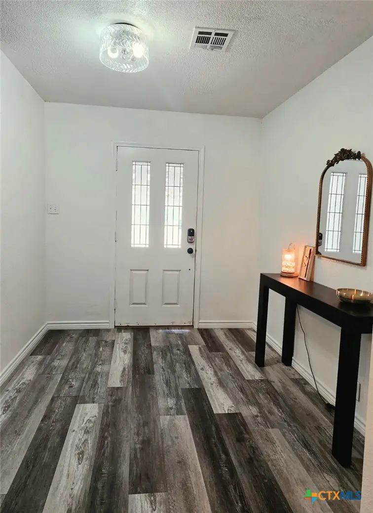 204 N 26th Street, Gatesville, TX 76528 - #3