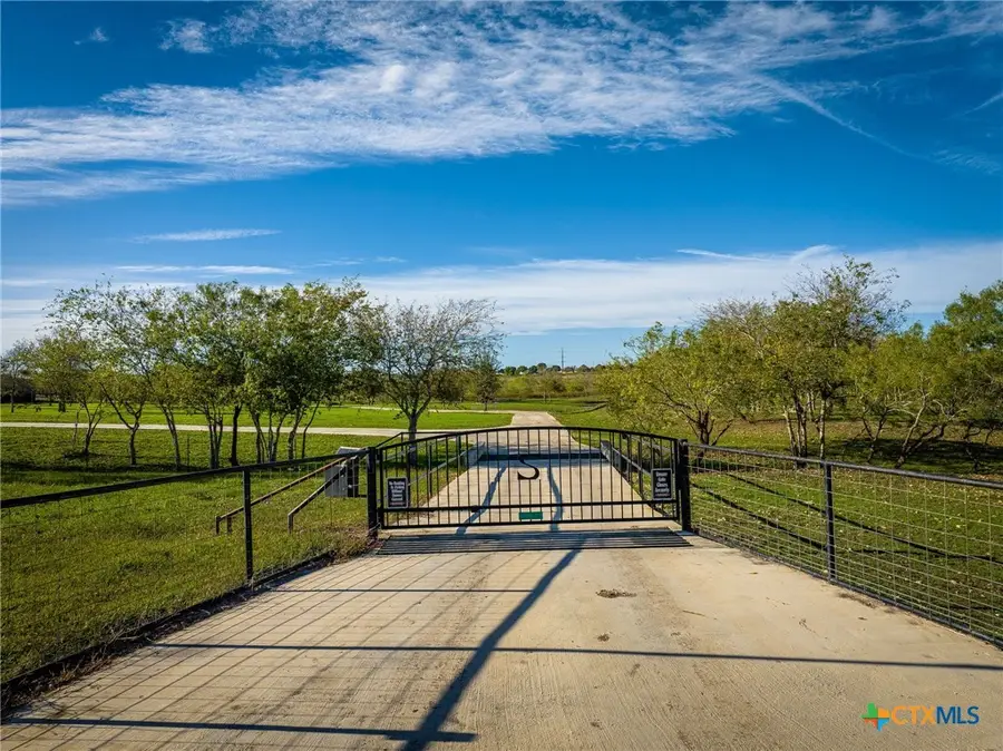 148 Lakecreek Drive, New Braunfels, TX 78130 - #2