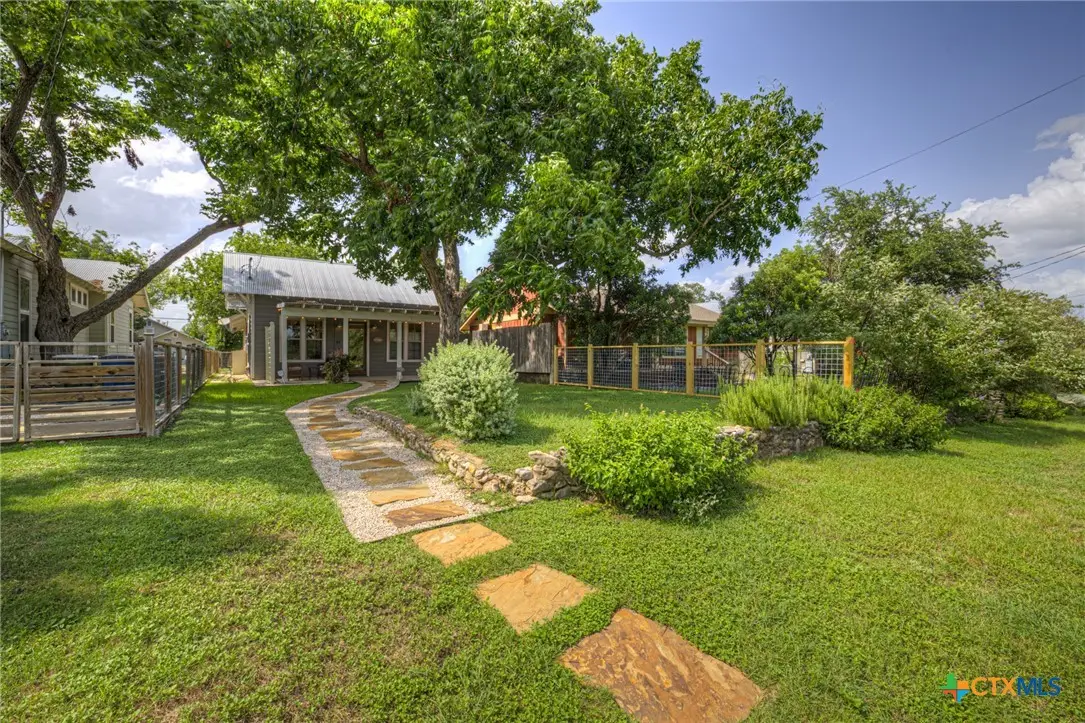 349 E South Street, New Braunfels, TX 78130 - #1