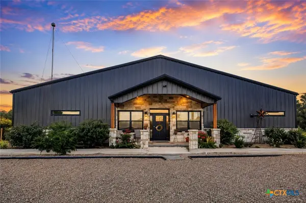 206 Deer Trail Lane, Goliad, TX 77963
