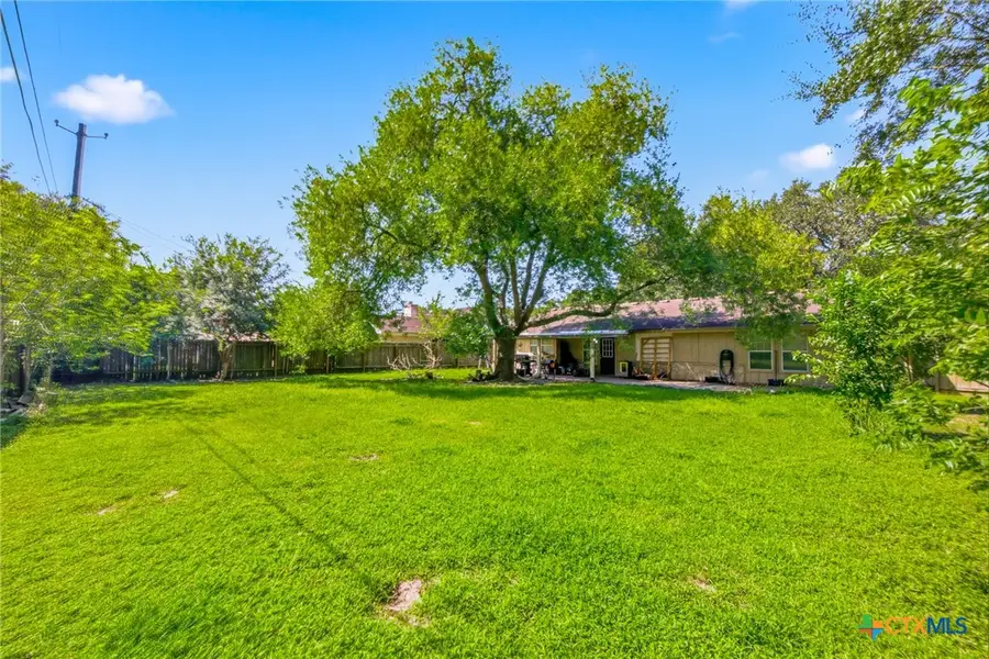 504 Maplewood Drive, Victoria, TX 77901 - #2
