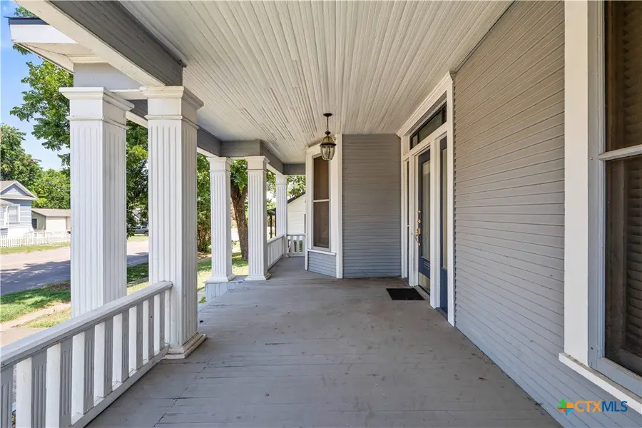 803 N 3rd Street, Temple, TX 76501 - #2