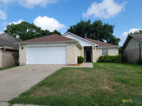 206 Belmoor Lane, Victoria, TX 77904