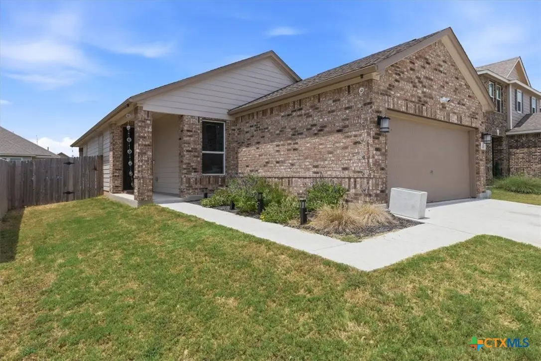 223 Pitkin Drive, Lockhart, TX 78644 - #1