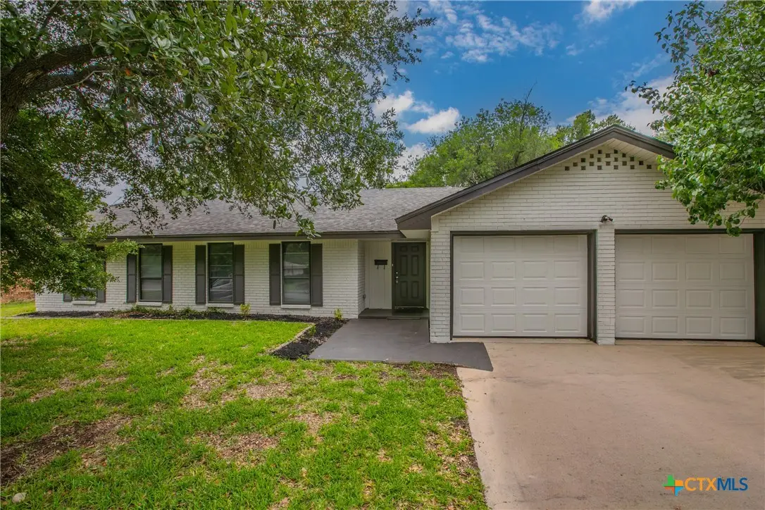 213 E Upshaw Avenue, Temple, TX 76501 - #1