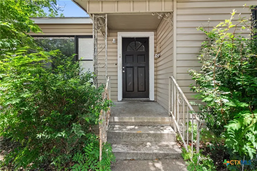 1902 E Red River Street, Victoria, TX 77901 - #3